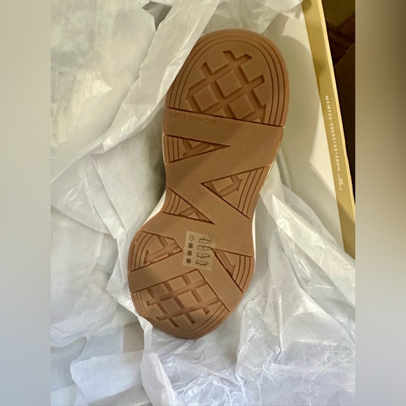 Michael Kors Women's Toni Trainer Running Sneakers. Size 8.5 US. NFS - Picture 5 of 8